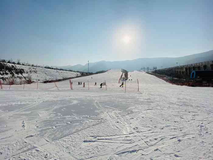 北京西山滑雪场"北京西山滑雪场791592 2020首滑92.