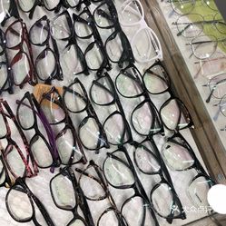 丹阳眼镜城(新街口店)