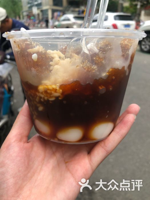 在成都最热门的建设路小吃一条街上又添一家