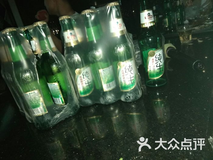 纯生啤酒