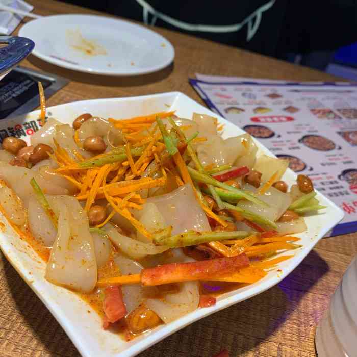焖锅部落(莱阳万达店)-"位置:万达三楼(原银座)扶梯口,还是很好.