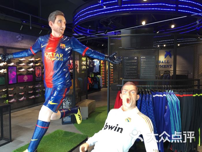 小李子足球装备(大拇指广场店)-图片-上海购物