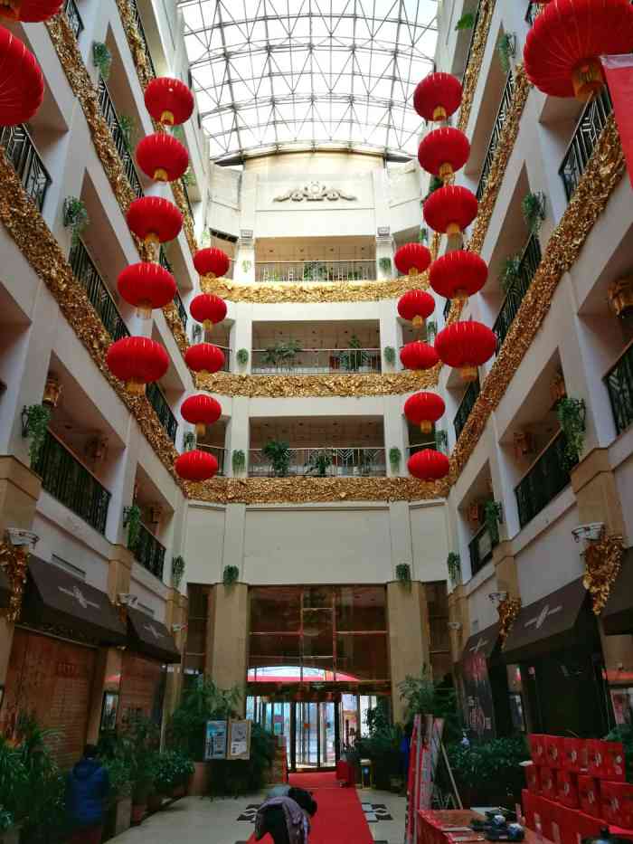 寿德大楼-"寿德大楼就是现在的狗不理集团,天津很有名