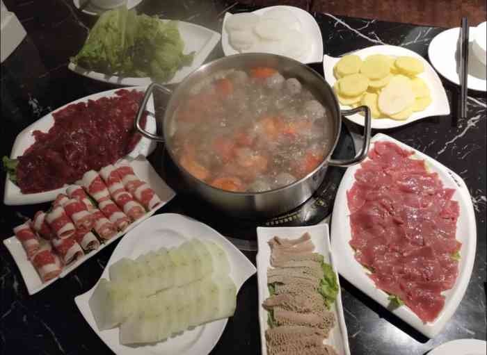 犇犇潮汕牛肉火锅(奉节饭店)-"比较正宗的潮州牛肉有.