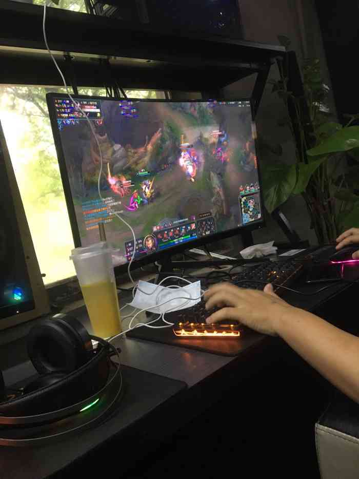 楚倩网咖(星悦城店)-"周末休息,挺无聊的,就想找点做