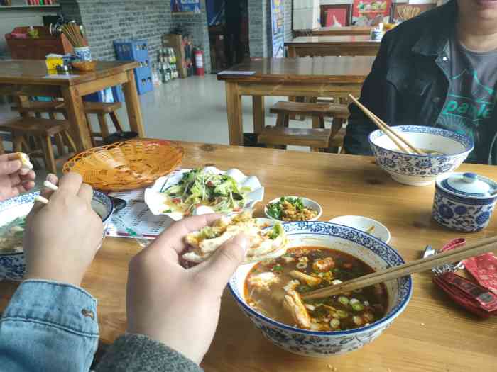 木成澄城水盆羊肉(临潼店)-"看过吃播张小敬的长安的.