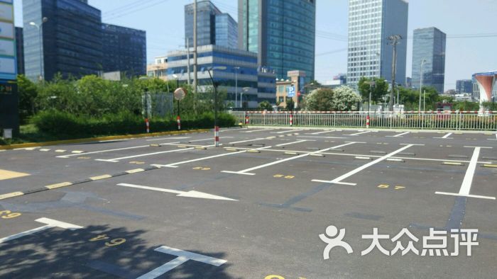 大宁小城停车场场地图片 - 第4张