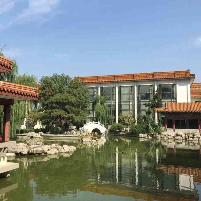 济南舜耕山庄-"山庄确实和一般的酒店不同.里面别有洞天,.