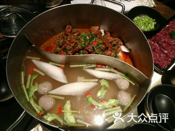 邻里别院鲜牛肉火锅(茂业天地店)牛腩鸳鸯锅图片 - 第2张