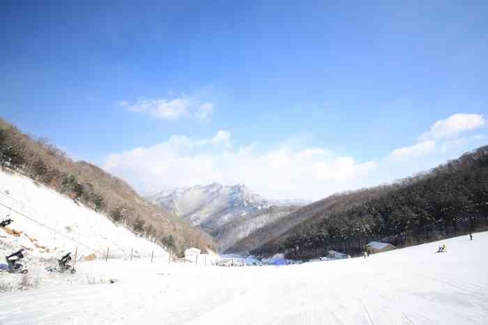 天桥沟滑雪场-"假期和家人一起去的 可以坐车可以爬上去 .