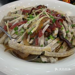 香芋丝蒸腊味