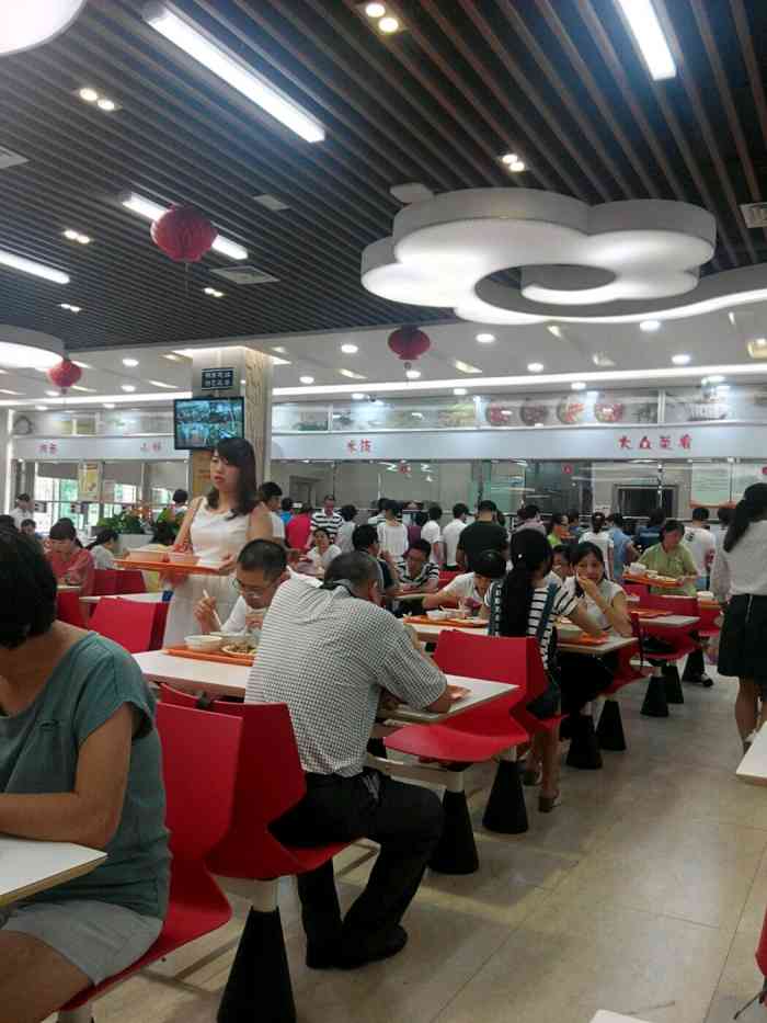 南苑餐厅-"华侨大学南苑餐厅在华大南区,是教工食堂,.