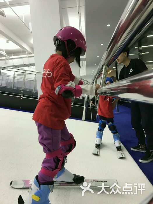 普乐思奇滑雪培训俱乐部-图片-深圳运动健身