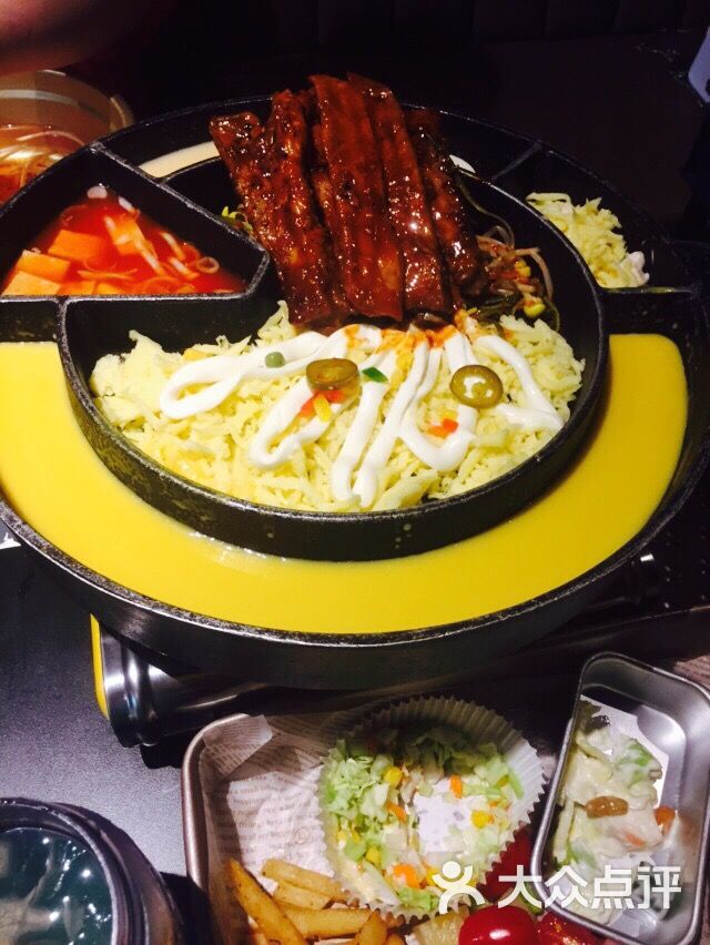 火炉火年糕火锅&芝士肋排(四季坊店)