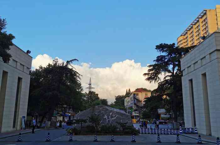 河海大学(西康路校区)