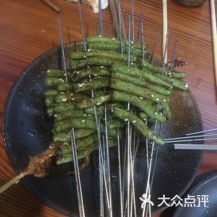 无名小姐姐           kiss-古德拜           豌豆夹子