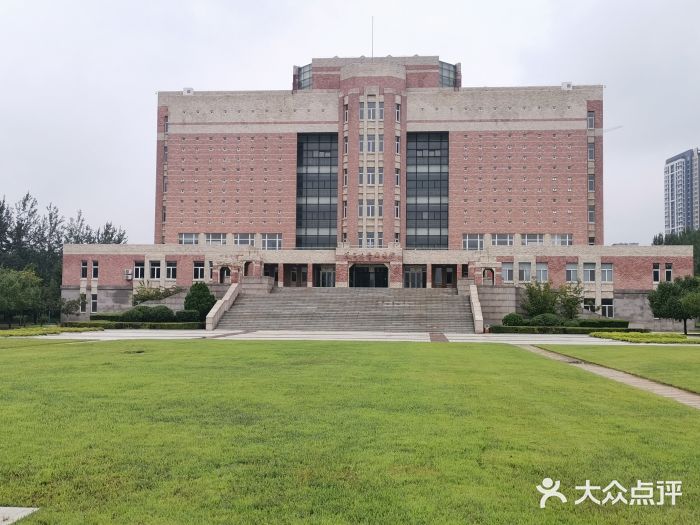 辽宁大学(新校区)图片
