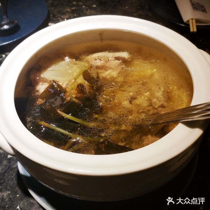 金线莲炖土猪肉