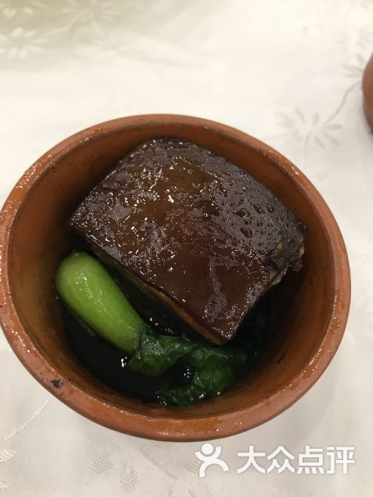 下午到杭州西湖遛了一圈、来到楼外楼吃饭、