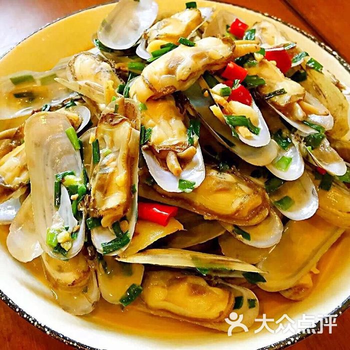 锡纸花甲海鲜炒饭蒜蓉蛏子图片-北京快餐简餐-大众