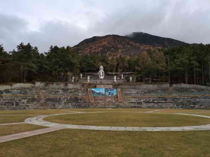 康定跑马山风景区"康定城区基本上都玩了吧,朋友说跑马山没啥.