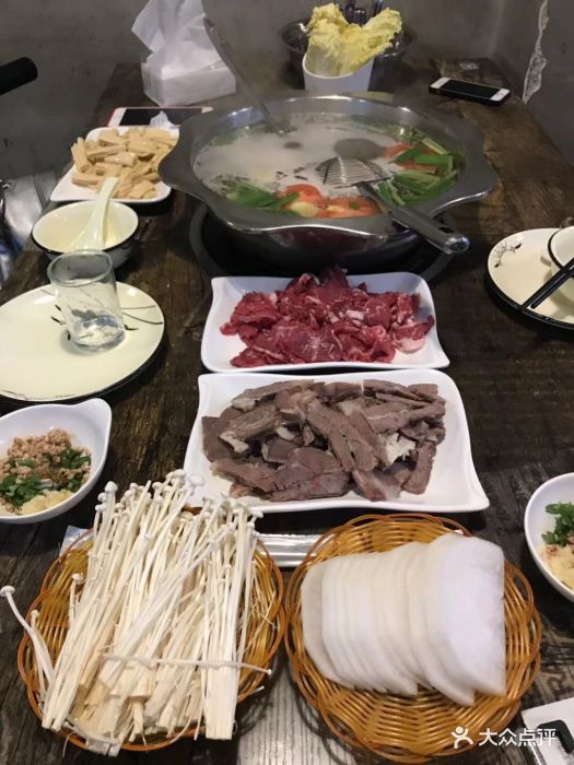 牛助你·贵州黄牛肉馆(牛肉火锅(滨江店)熟牛肉图片