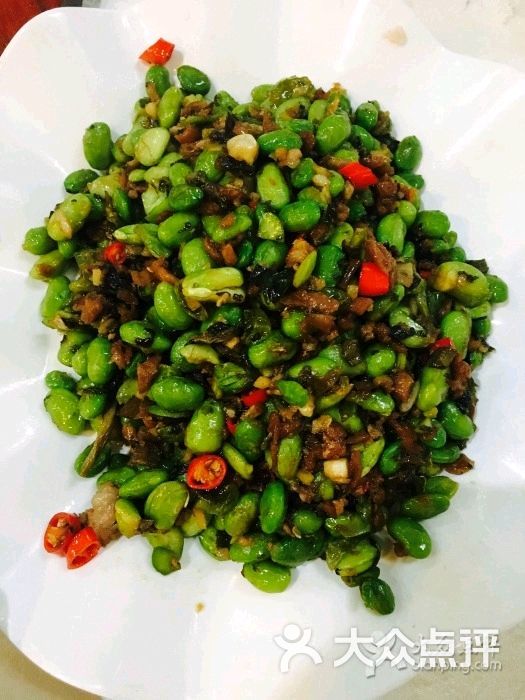 外婆菜炒青皮豆