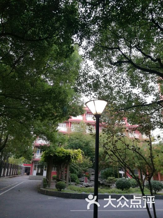 西南模范中学(汇成校区)图片 - 第2张