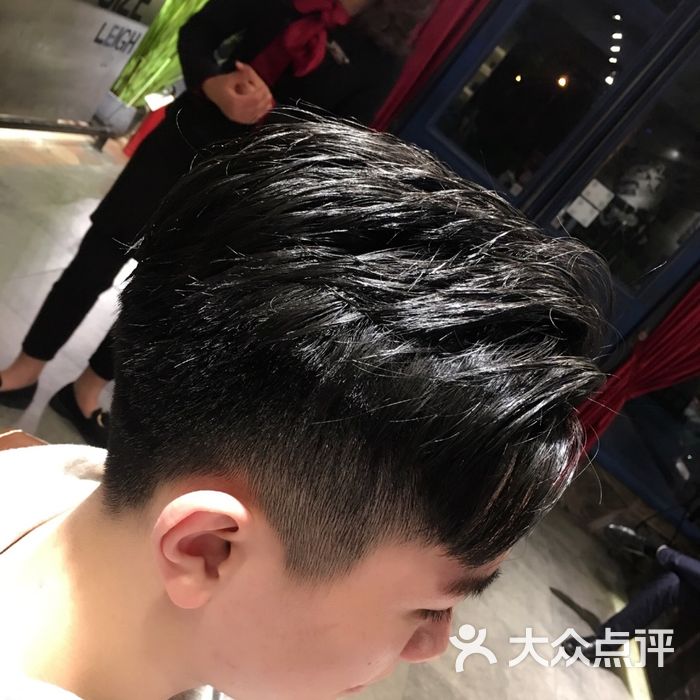 侨治发型