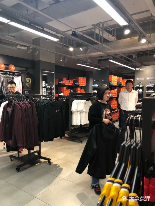 耐克员工店图片 第2张