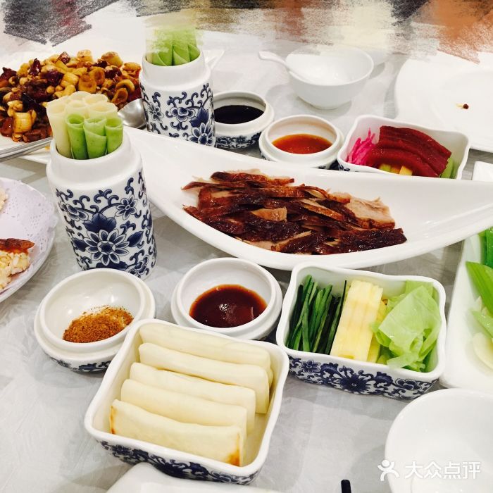 花家怡园(东直门店)雍正王朝烤鸭半套图片