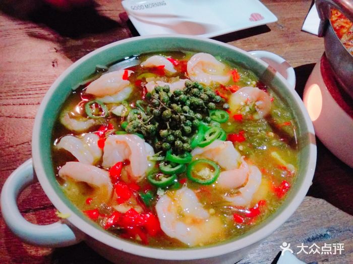 阿琳娜秘密厨房(未来路店)藤椒水晶虾图片 第1张