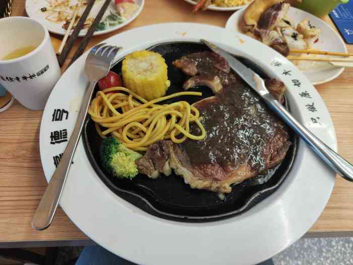 豪德亨牛排自助餐厅(绍兴金帝银泰城店"因为父母吃不惯纯西餐的