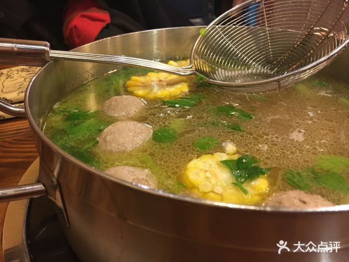潮香牛宴潮汕鲜牛肉火锅(飞洲国际广场店)牛杂锅底图片