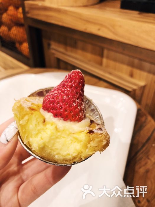 可莎蜜儿:服务真的很好。订生日蛋糕18点之.杭