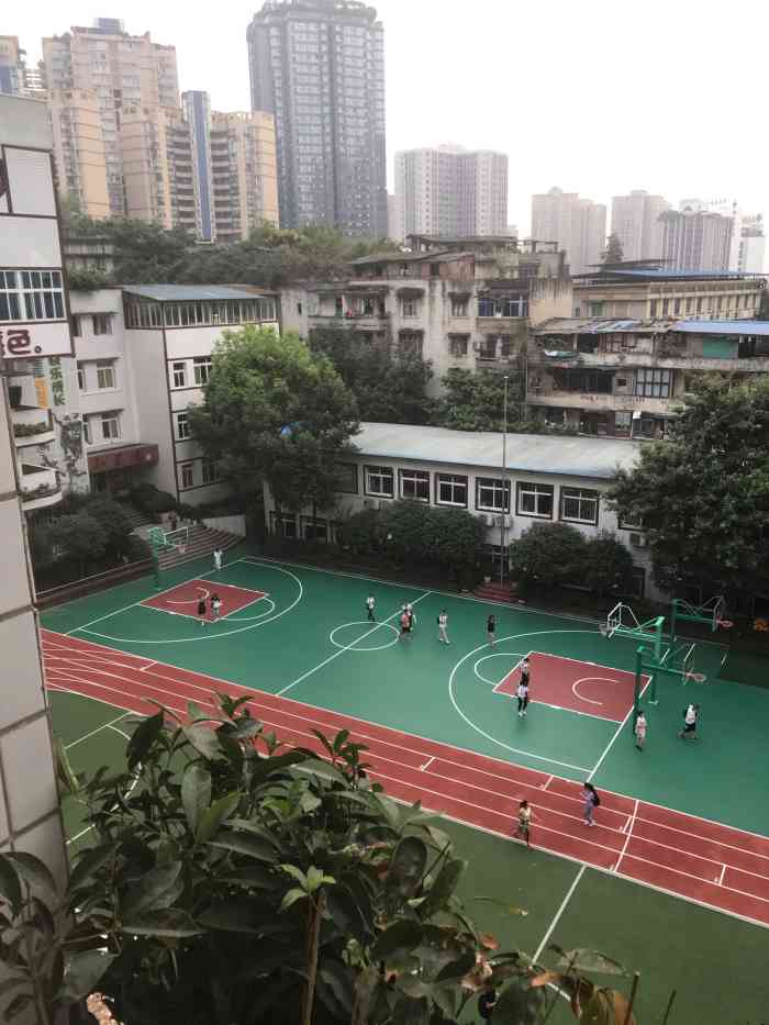 新村实验小学-"算是江北区质量最好的公立小学了,交通方便.