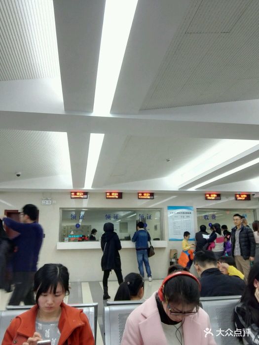 闵行区出入境管理局停车场