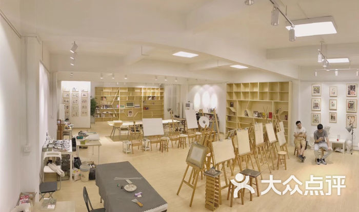 rt艺术空间—成人画室图片 - 第4张