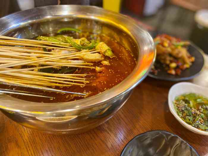 四川的串串,个人比较偏爱冷锅串串