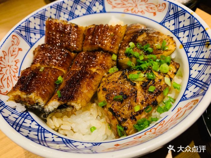 鳗鱼鹅肝火烧饭