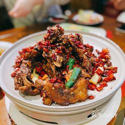 手抓巴骨肉