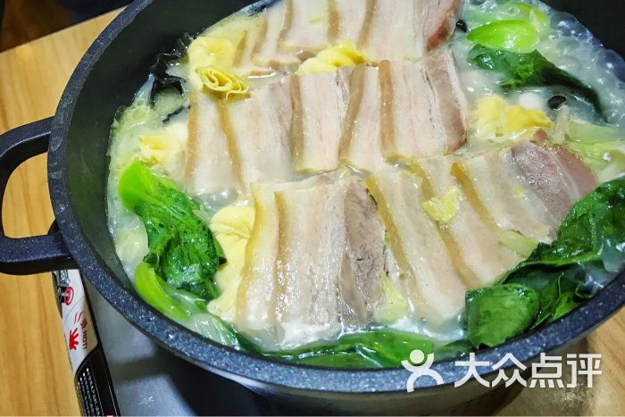 咸肉百叶结砂锅