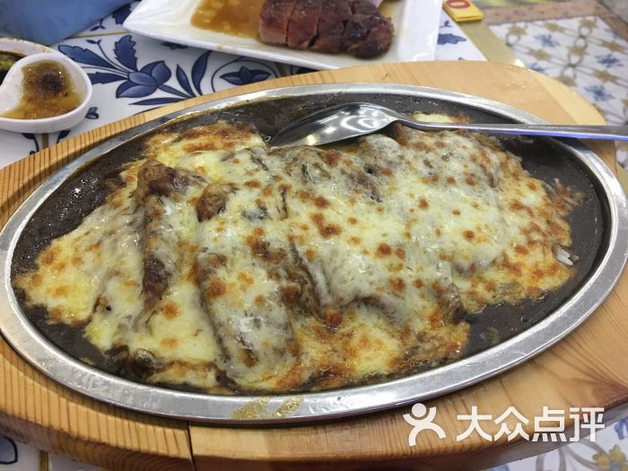 黑胡椒牛扒焗饭