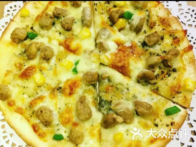 牛肉粒披萨