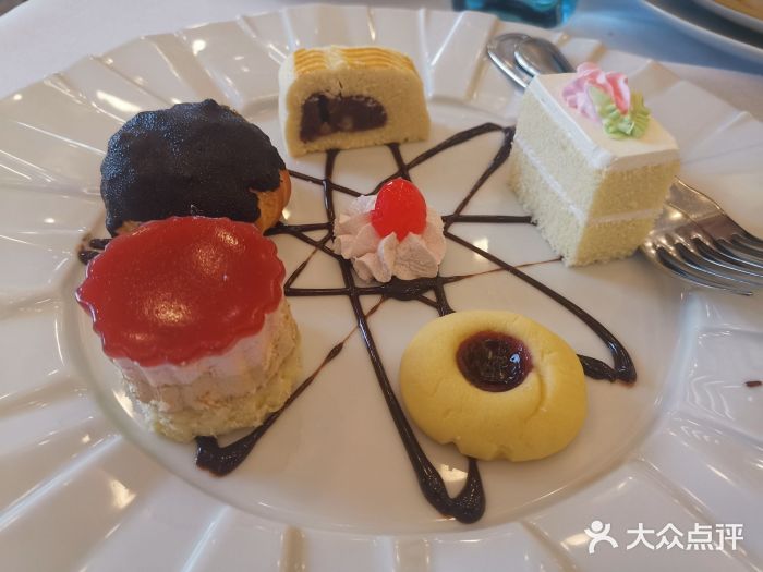 西点拼盘
