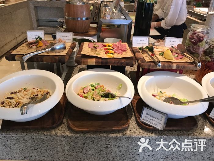 粤海喜来登酒店盛宴全日自助餐厅的点评