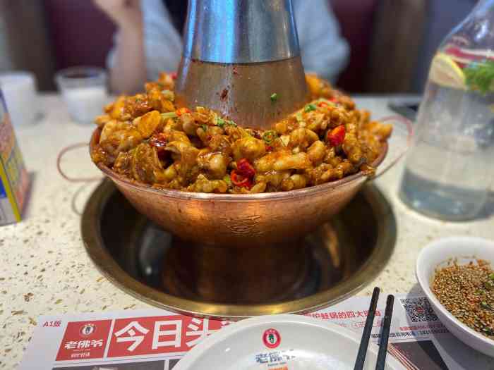 老佛爷铜炉蛙锅(sm广场店)-"很喜欢吃田鸡,招牌蛙锅,口味不错,辣度都.