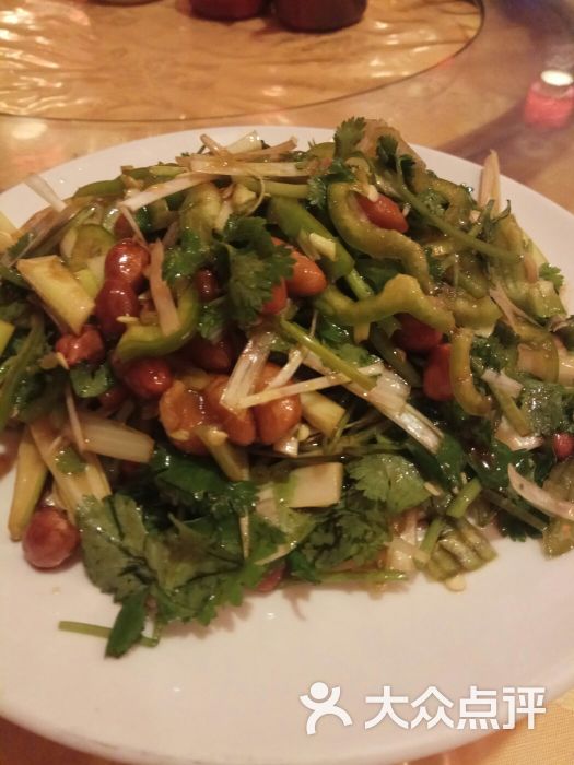 东北乡村饺子馆老虎菜图片 第3张