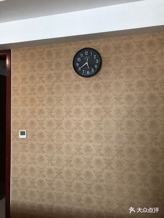 从曼谷回上海在澳门转机要十几个小时,凌晨.