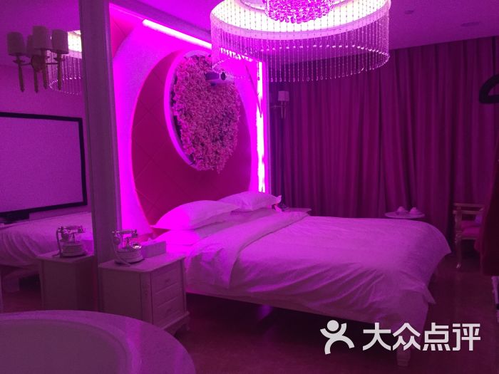 花界爱情酒店(泉州万达店)图片 - 第4张